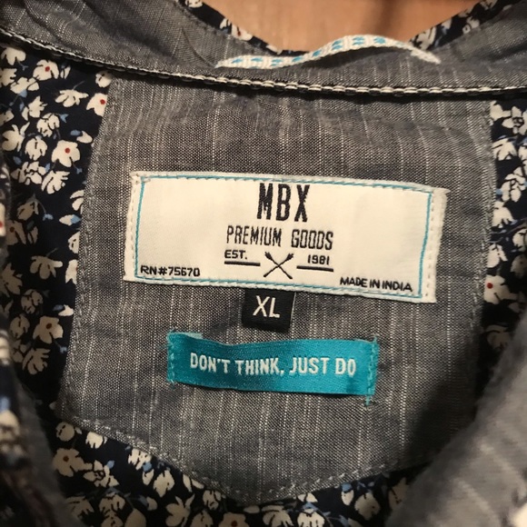 Men’s Button Down Floral Shirt - Picture 3 of 3